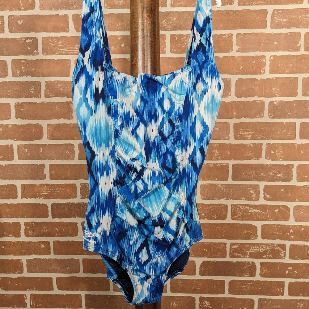 Speedo Swimsuit (like new)
